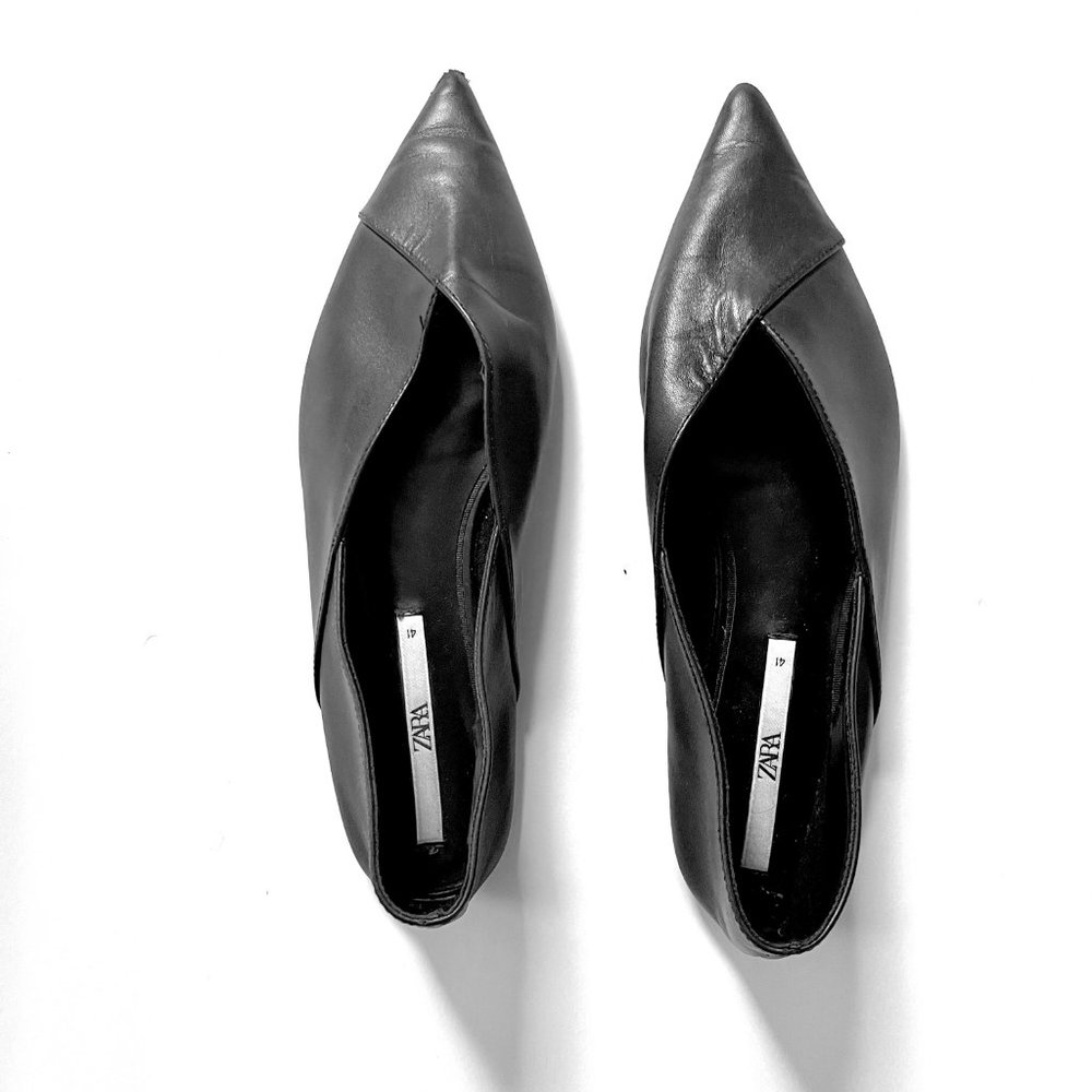 Zara - Black Pointed Toe Flat - Size 41 / 10